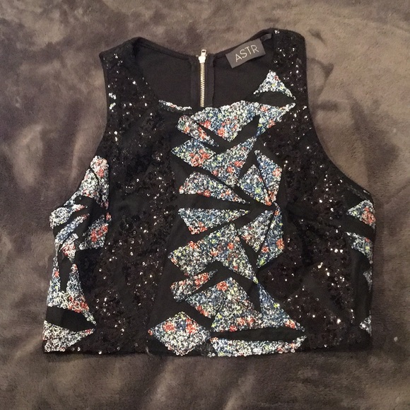 ASTR Sequin Top - Picture 1 of 4